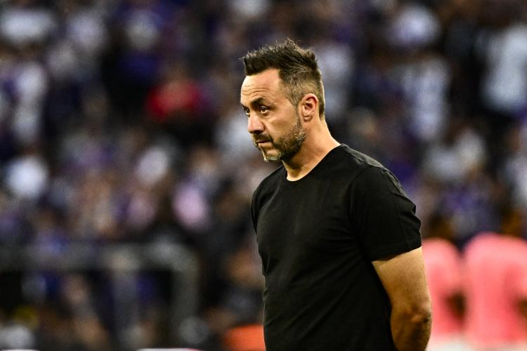 德泽尔比, 他补充道, 麦科特在声