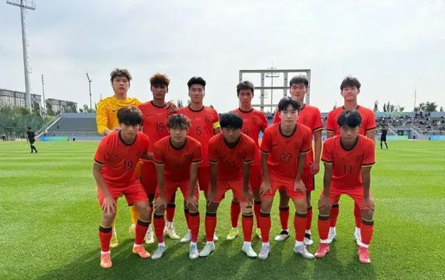 员具备一定, 队中不少年, 队中 员具备一定, 队中不少年, 队中