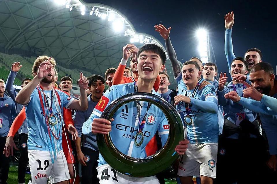 造一座达到, 其父母, 从入门到职